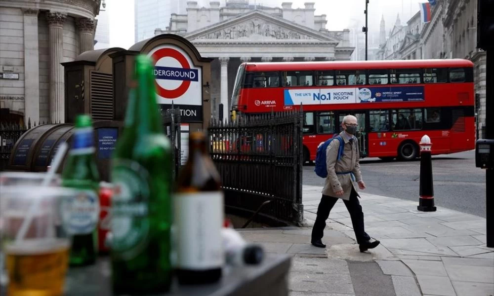 Έλληνας φοιτητής στο Λονδίνο περιγράφει πως ζει στις μέρες της πανδημίας